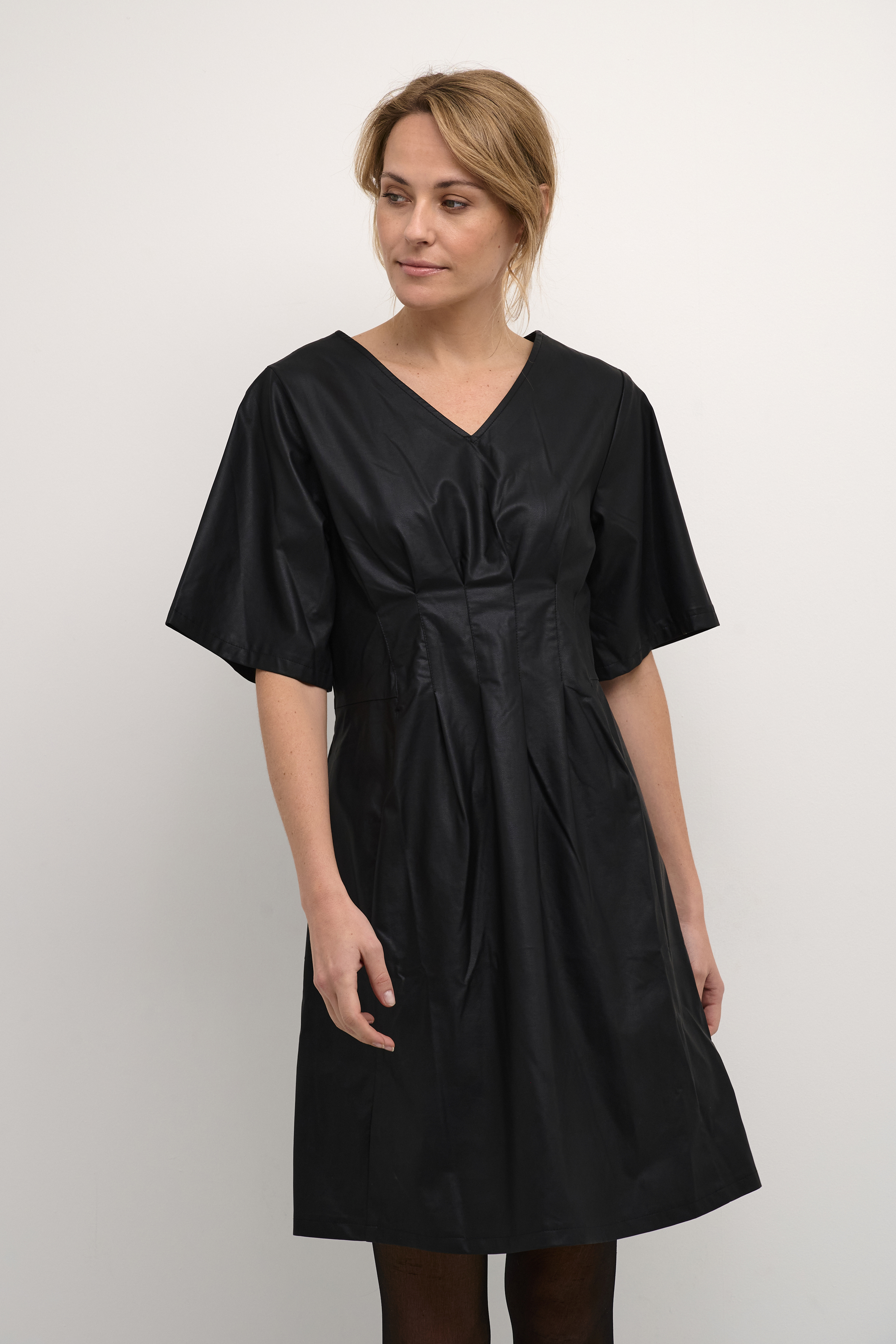 Robe à Col en V Cassandra Culture 50110271 