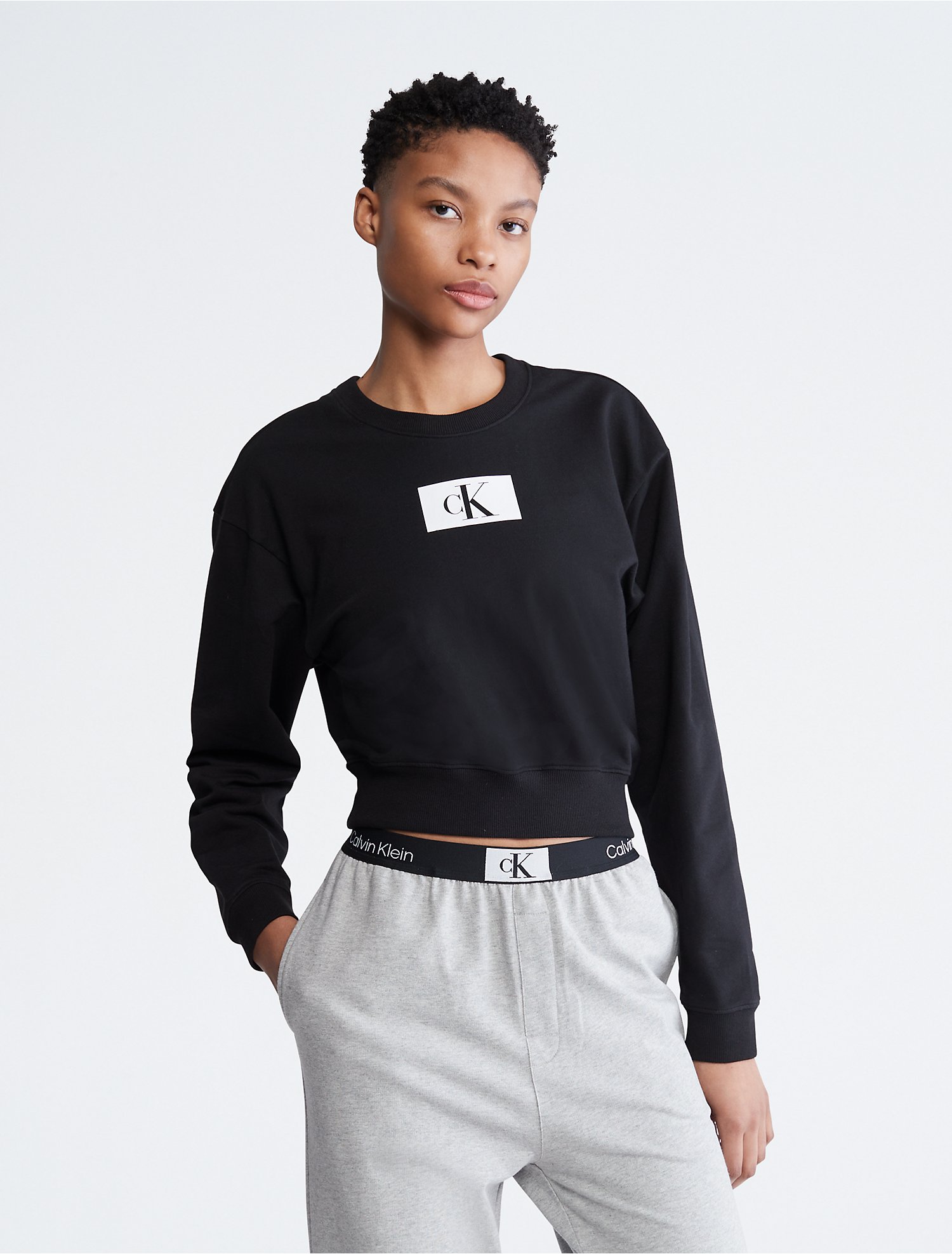 Sweat à Col Rond et Logo Calvin Klein QS6942G 