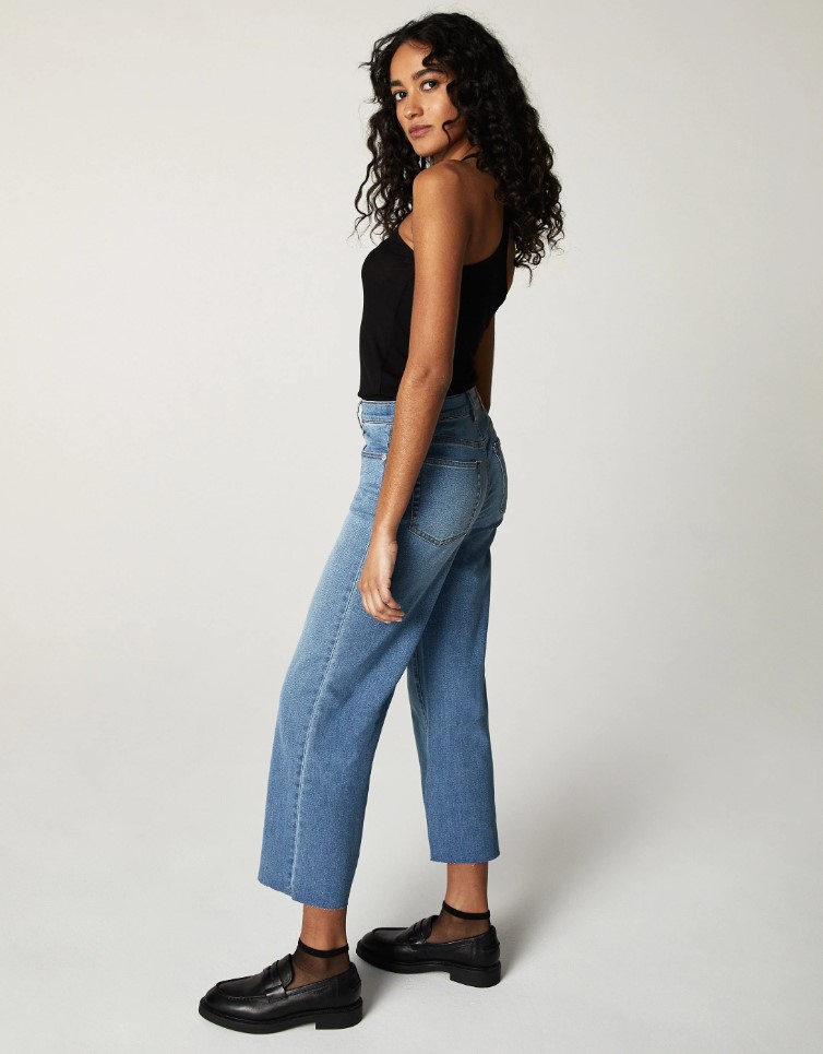 Jean Mid Rise Wide Leg Crop Unpublished Greta 