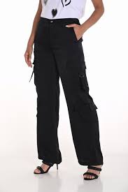 Pantalons cargo edgy avec poches Frank Lyman 251538